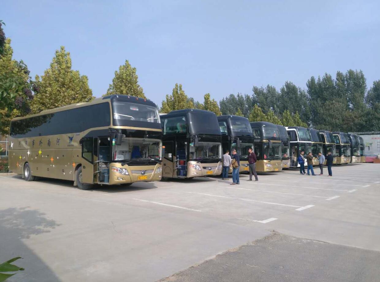 旅游大巴車 旅游大巴車